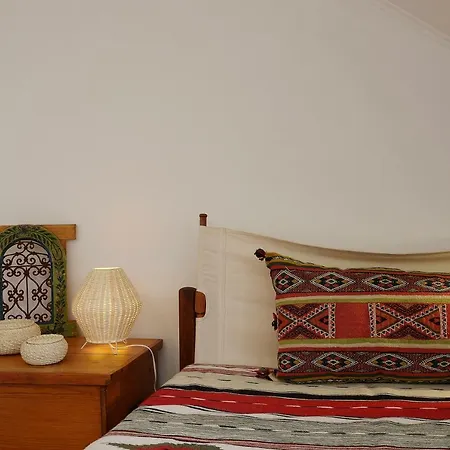 Apartment Feels Like Campo De Ourique Flat Near The Market Lissabon